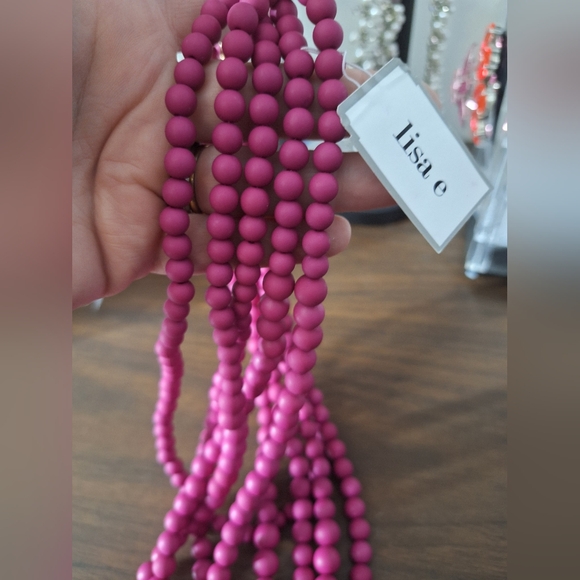 Lisa e magenta statement necklace 5 strand pink necklace - Picture 4 of 4